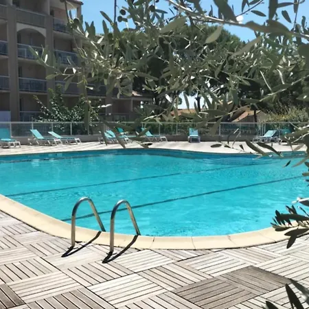Cosy Avec Piscine Climatise Wifi Lägenhet