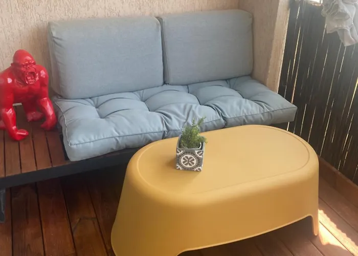 Cosy Avec Piscine Climatise Wifi Apartament *